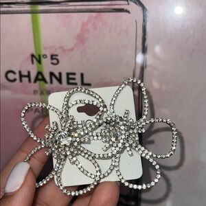 Chic Silver Floral earrings